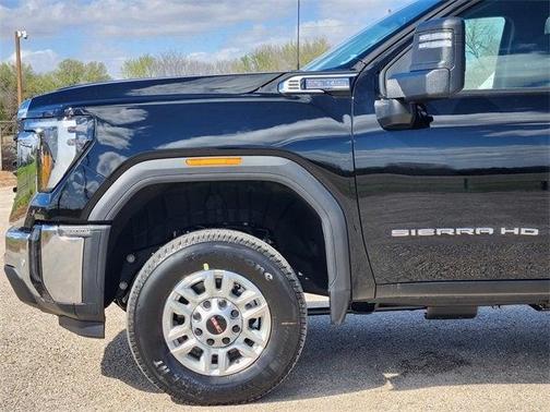 2025 GMC Sierra 2500 Base