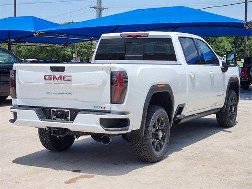 2025 GMC Sierra 2500 AT4