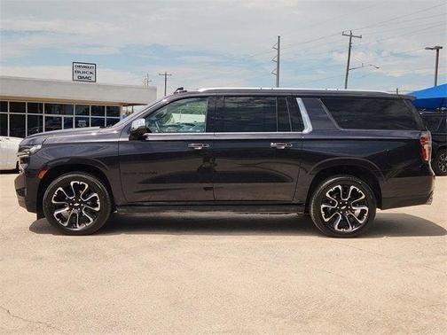 2022 Chevrolet Suburban Premier