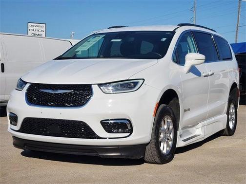 2021 Chrysler Pacifica Touring