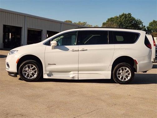 2021 Chrysler Pacifica Touring