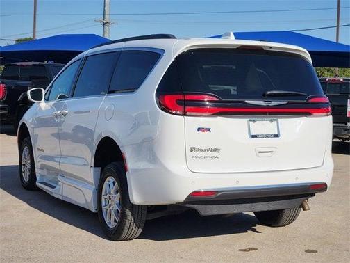 2021 Chrysler Pacifica Touring