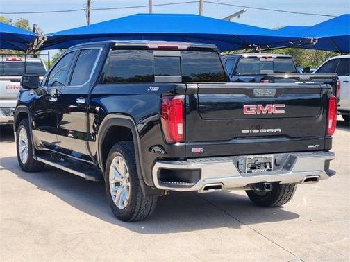 2022 GMC Sierra 1500 SLT