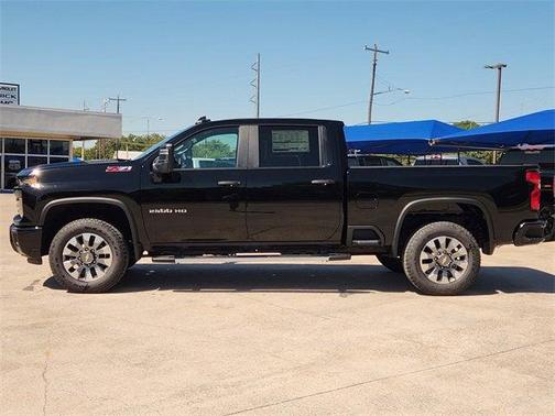 2026 Chevrolet Silverado 2500 Custom