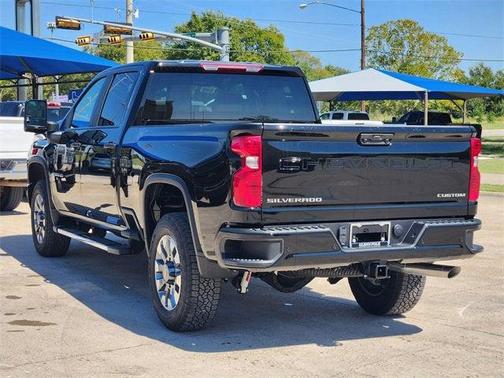 2026 Chevrolet Silverado 2500 Custom