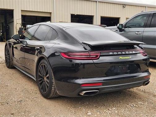 2018 Porsche Panamera E-Hybrid 4