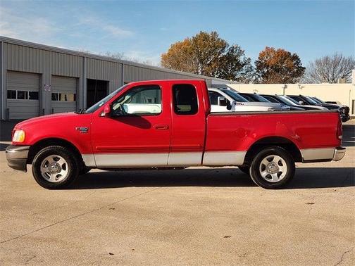 2002 Ford F-150 Base
