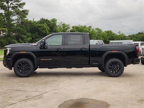 2025 GMC Sierra 2500 AT4