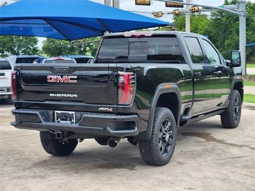 2025 GMC Sierra 2500 AT4
