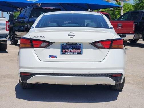 2025 Nissan Altima SV FWD