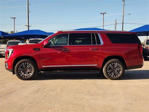 2026 GMC Yukon XL 4WD Elevation