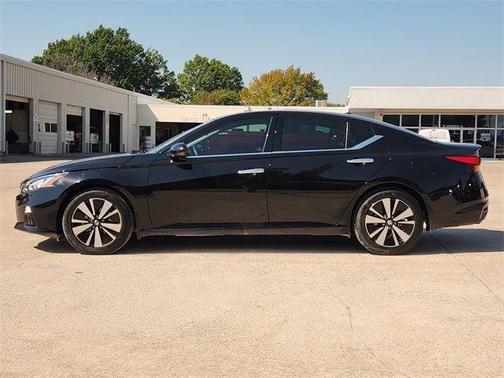 2022 Nissan Altima 2.5 SL