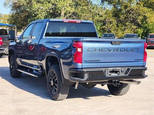 2026 Chevrolet Silverado 2500 Custom