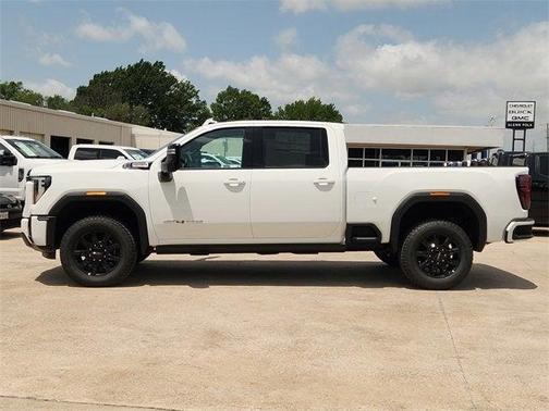 2025 GMC Sierra 2500 AT4
