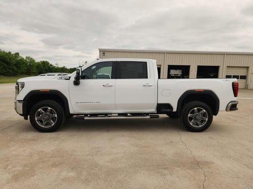 Summit White 2026 GMC Sierra 2500 SLT