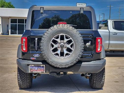 2023 Ford Bronco Base