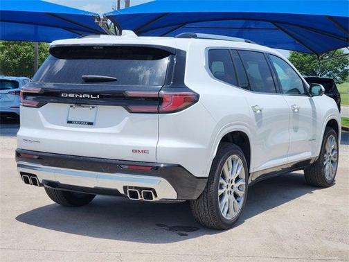 2025 GMC Acadia Denali