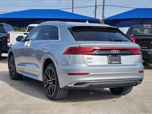 2021 Audi Q8 55 Premium