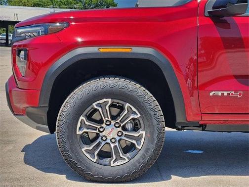 2025 GMC Canyon AT4