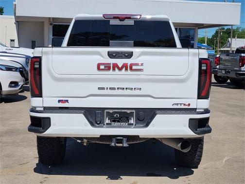 2024 GMC Sierra 2500 AT4