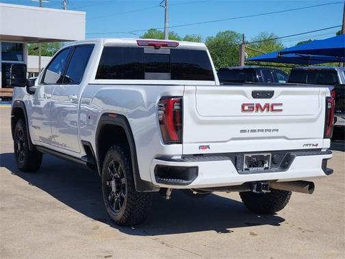 2024 GMC Sierra 2500 AT4