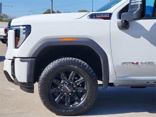 2026 GMC Sierra 2500 AT4