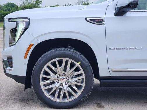 Glacier White Tricoat 2026 GMC Yukon Denali