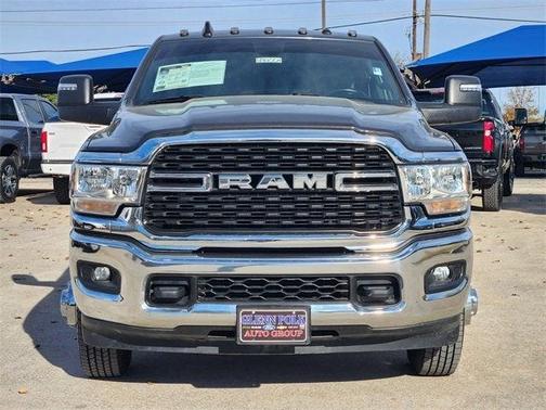 2024 RAM 3500 Big Horn Crew Cab 4x4 8' Box