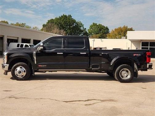 2023 Ford F-350 Lariat