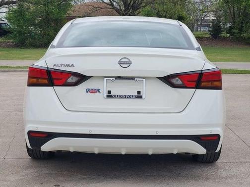 2025 Nissan Altima SV FWD