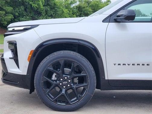 2025 Chevrolet Traverse RS