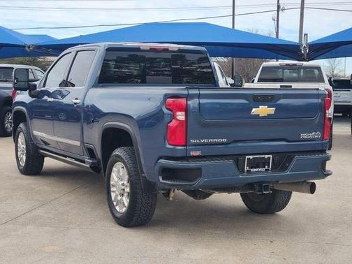 Lakeshore Blue Metallic 2024 Chevrolet Silverado 2500 High Country