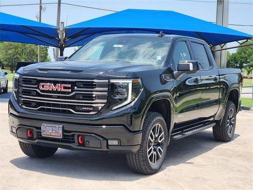 2025 GMC Sierra 1500 AT4
