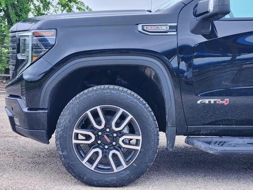Onyx Black 2026 GMC Sierra 1500 AT4