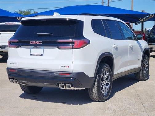 2026 GMC Acadia AWD AT4