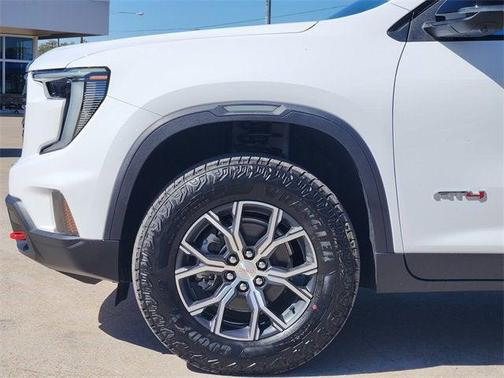 2026 GMC Acadia AWD AT4