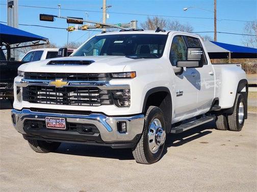 2026 Chevrolet Silverado 3500 LT