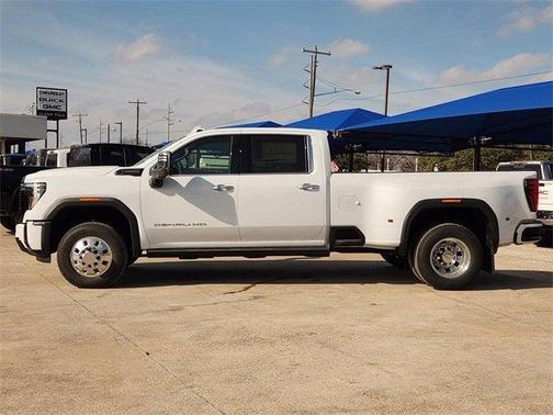 2026 GMC Sierra 3500 Denali