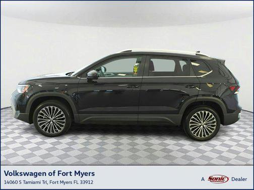 2025 Volkswagen Taos SE