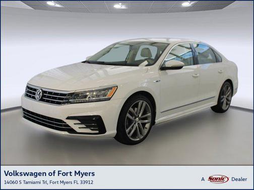 2017 Volkswagen Passat 1.8T R-Line w/Comfort