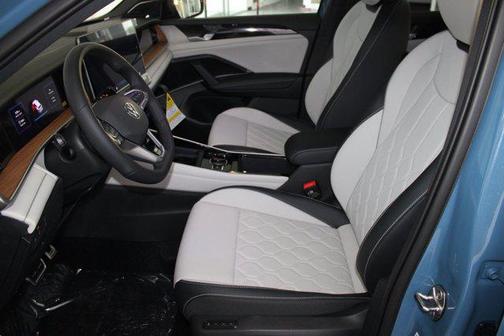 2025 Volkswagen Tiguan 2.0T SEL R-Line 4MOTION