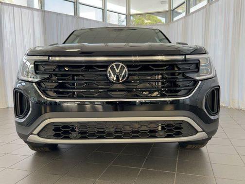 2026 Volkswagen Atlas Cross Sport 2.0T SE