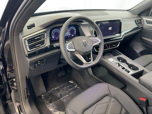 2026 Volkswagen Atlas Cross Sport 2.0T SE