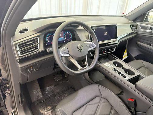 2026 Volkswagen Atlas Cross Sport 2.0T SE