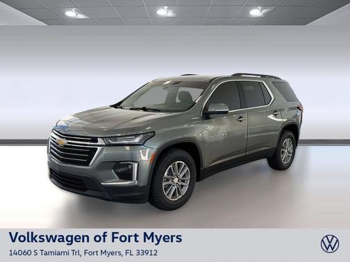 Silver Sage Metallic 2023 Chevrolet Traverse LT Cloth