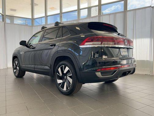 2026 Volkswagen Atlas Cross Sport 2.0T SE w/Technology 4MOTION
