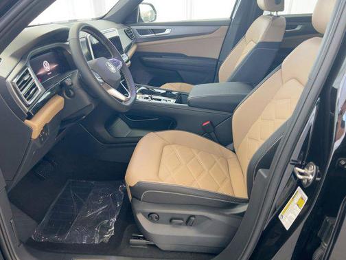 2026 Volkswagen Atlas Cross Sport 2.0T SE w/Technology 4MOTION