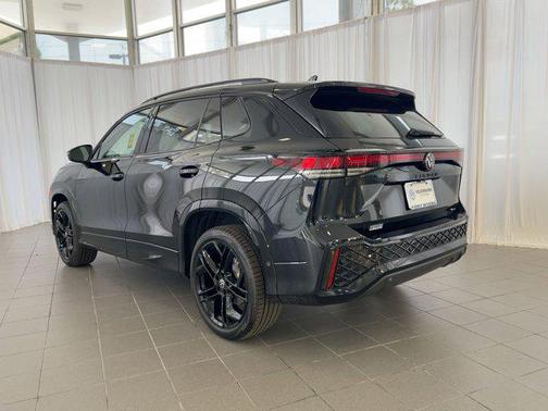 2026 Volkswagen Tiguan 2.0T SE R-Line Black 4MOTION