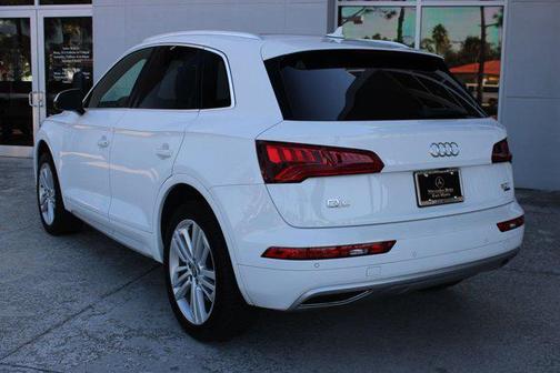 2018 Audi Q5 2.0T Premium Plus