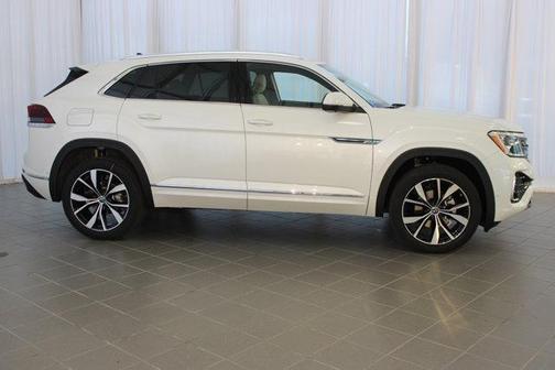 2025 Volkswagen Atlas Cross Sport 2.0T SEL Premium